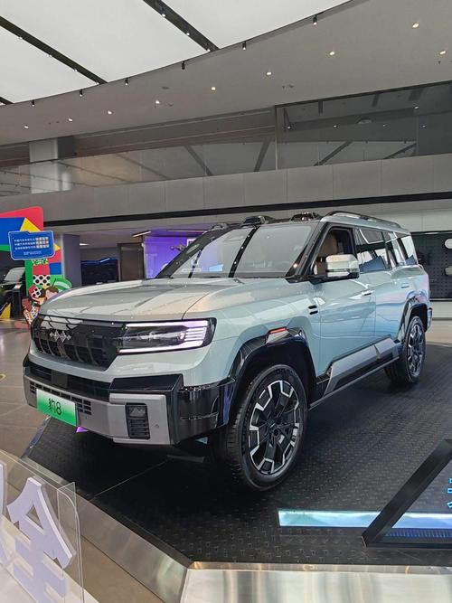 东莞石排镇驰凌威企业管理咨询比亚迪方程豹硬派越野的爆款，英菲尼迪35周年与你共成长